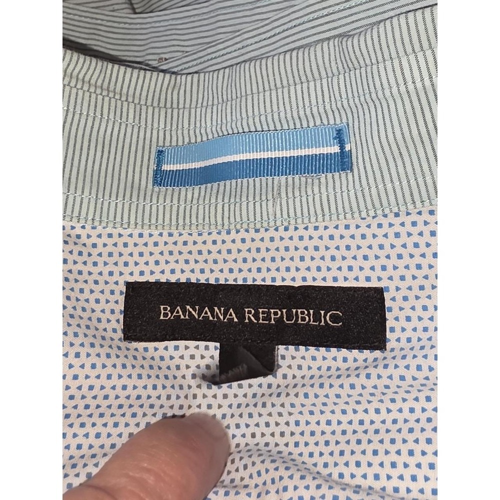 Banana Republic Short Sleeve Shirt  Mens Button-down.  Vacation, Resort,...